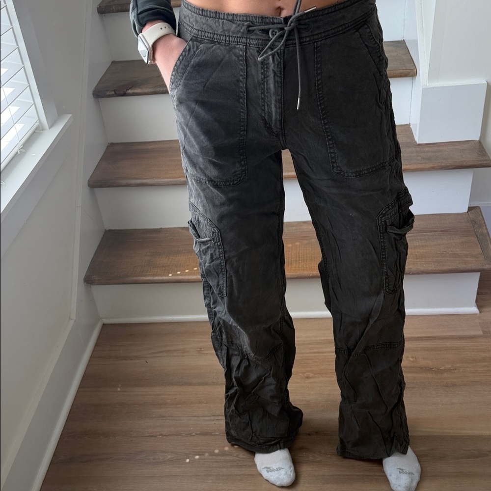 American Eagle Outfitters Black Cargo Pants with Drawstring Waist